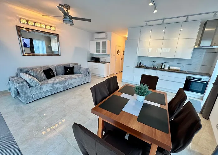 Lägenhet Faltom 12 Yacht Park Premium Sea View