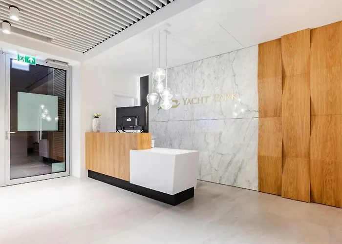 Faltom 12 Yacht Park Premium Sea View Lägenhet *